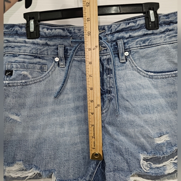 Kancan, Women's Size Large High Waisted Denim Shorts - Picture 5 of 9